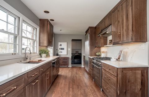 Tiny photo for 5524 Woodland Drive, Western Springs, IL 60558 (MLS # 12612888)