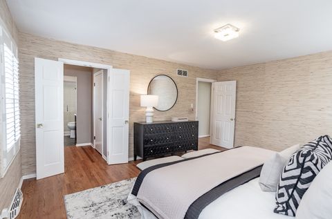 Tiny photo for 5524 Woodland Drive, Western Springs, IL 60558 (MLS # 12612888)