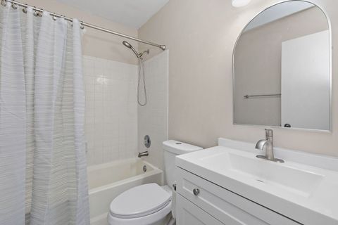 Tiny photo for 1113 Regency Court, Schaumburg, IL 60193 (MLS # 12538560)