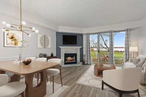 Tiny photo for 1113 Regency Court, Schaumburg, IL 60193 (MLS # 12538560)