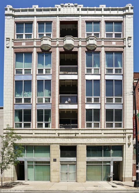 1927 N MILWAUKEE Avenue 303 Chicago IL 60647