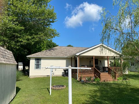 Tiny photo for 1015 S Locust Street, Sesser, IL 62884 (MLS # 12564311)