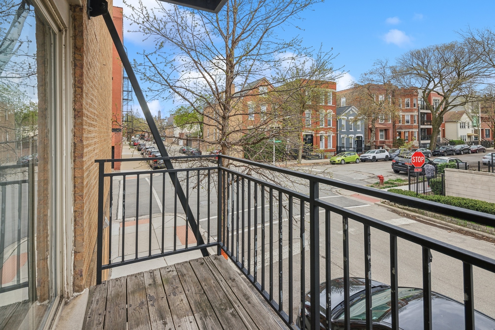 1100 N PAULINA Street 2E