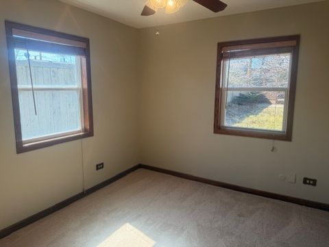 Tiny photo for 16 N Fairlawn Avenue, Mundelein, IL 60060 (MLS # 12589317)