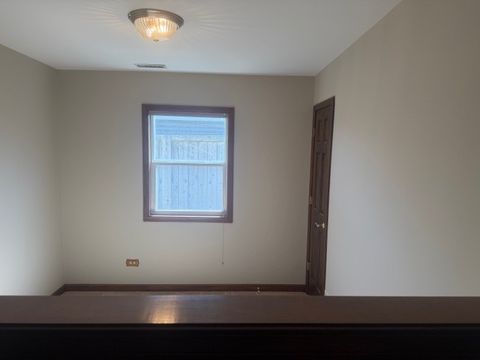 Tiny photo for 16 N Fairlawn Avenue, Mundelein, IL 60060 (MLS # 12589317)