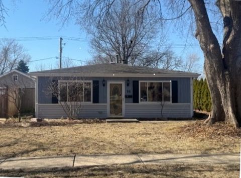 16 N Fairlawn Avenue Mundelein IL 60060