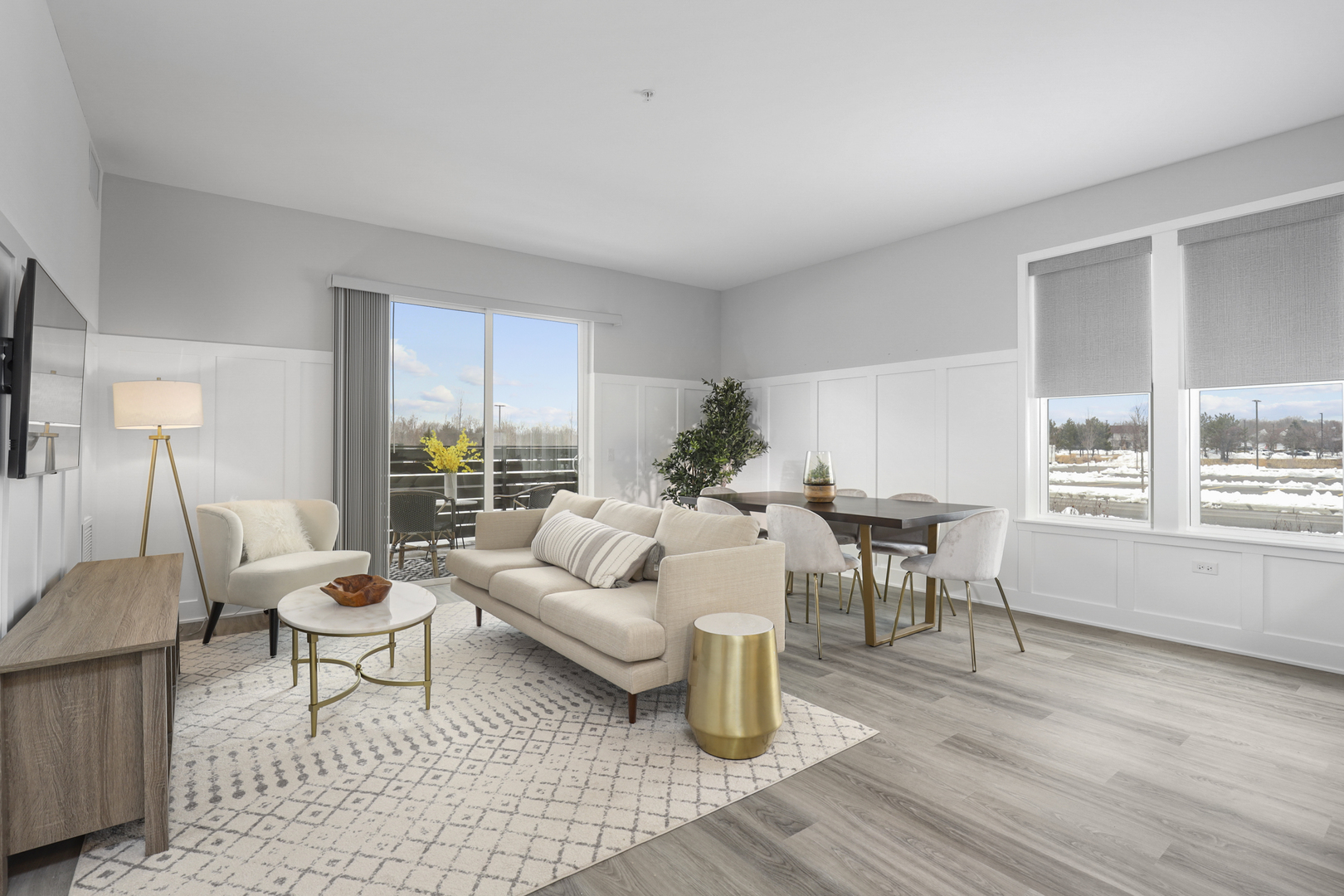28294 Ferry Road 404