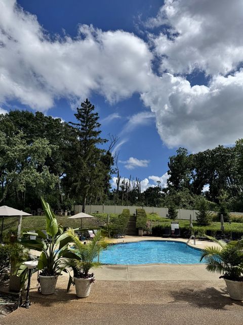 Tiny photo for 6700 S Brainard Avenue #225, Countryside, IL 60525 (MLS # 12556644)