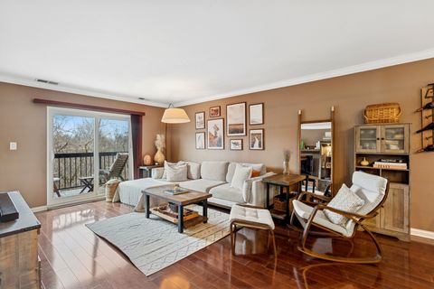 Tiny photo for 6700 S Brainard Avenue #225, Countryside, IL 60525 (MLS # 12556644)