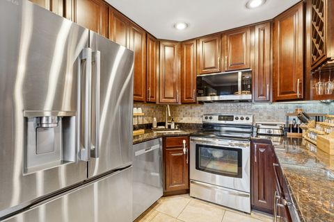 Tiny photo for 6700 S Brainard Avenue #225, Countryside, IL 60525 (MLS # 12556644)