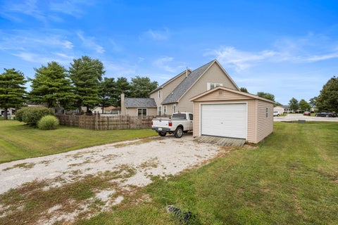 Tiny photo for 21 S Scarborough Court, Sidney, IL 61877 (MLS # 12724140)