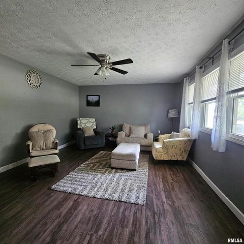 Tiny photo for 1011 Blueberry Hill Avenue, Mt Vernon, IL 62864 (MLS # EB459160)