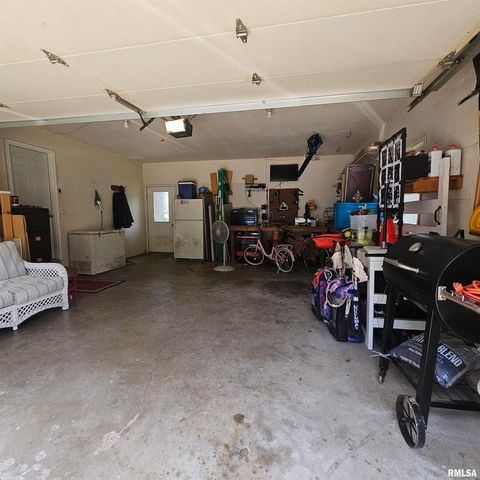 Tiny photo for 1011 Blueberry Hill Avenue, Mt Vernon, IL 62864 (MLS # EB459160)