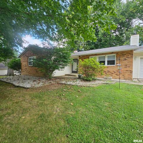 Tiny photo for 1011 Blueberry Hill Avenue, Mt Vernon, IL 62864 (MLS # EB459160)