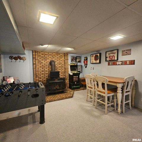 Tiny photo for 1011 Blueberry Hill Avenue, Mt Vernon, IL 62864 (MLS # EB459160)