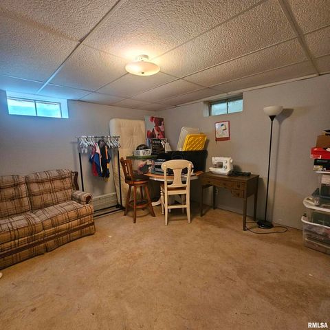 Tiny photo for 1011 Blueberry Hill Avenue, Mt Vernon, IL 62864 (MLS # EB459160)