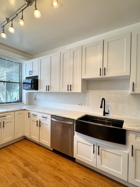 Tiny photo for 4182 N CLARENDON Avenue #1S, Chicago, IL 60613 (MLS # 12456240)