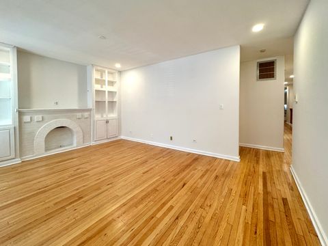 Tiny photo for 4182 N CLARENDON Avenue #1S, Chicago, IL 60613 (MLS # 12456240)