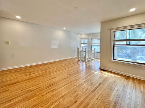 Tiny photo for 4182 N CLARENDON Avenue #1S, Chicago, IL 60613 (MLS # 12456240)