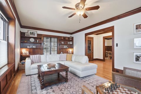 Tiny photo for 410 Rusholme Street E, Davenport, IA 52803 (MLS # 12555783)