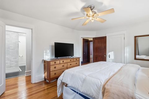 Tiny photo for 410 Rusholme Street E, Davenport, IA 52803 (MLS # 12555783)