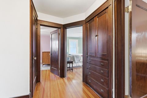 Tiny photo for 410 Rusholme Street E, Davenport, IA 52803 (MLS # 12555783)