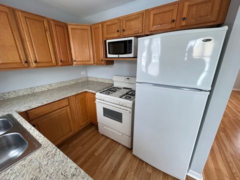 Tiny photo for 500 S Edgewood Avenue, Lombard, IL 60148 (MLS # 12532412)