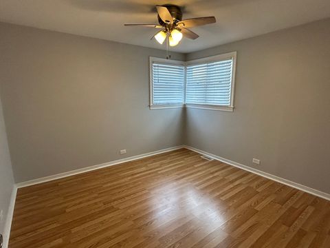 Tiny photo for 500 S Edgewood Avenue, Lombard, IL 60148 (MLS # 12532412)