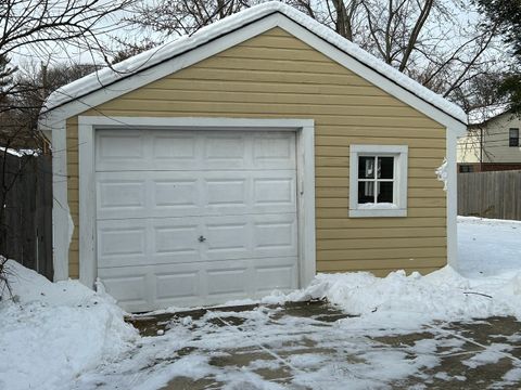 Tiny photo for 500 S Edgewood Avenue, Lombard, IL 60148 (MLS # 12532412)