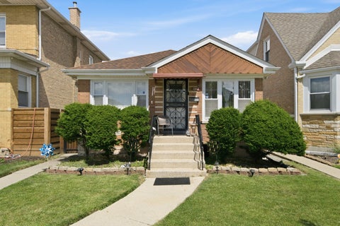 Photo of 2847 N Moody Avenue, Chicago, IL 60634 (MLS # 12769960)