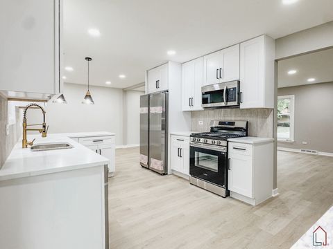 Tiny photo for 23036 Lakeshore Drive, Richton Park, IL 60471 (MLS # 12503104)