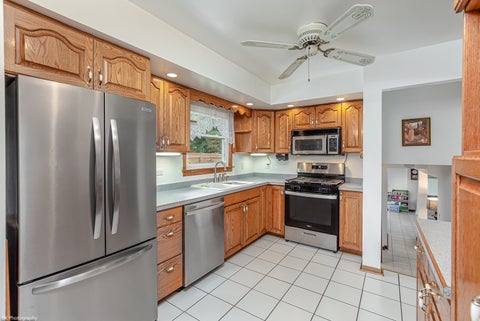 Tiny photo for 5443 W 83 Place, Burbank, IL 60459 (MLS # 12761929)