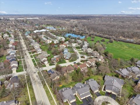 Tiny photo for 805 Furlong Drive, Libertyville, IL 60048 (MLS # 12589941)