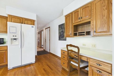 Tiny photo for 805 Furlong Drive, Libertyville, IL 60048 (MLS # 12589941)