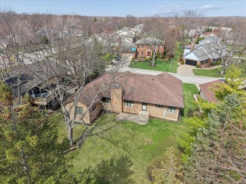 Tiny photo for 805 Furlong Drive, Libertyville, IL 60048 (MLS # 12589941)