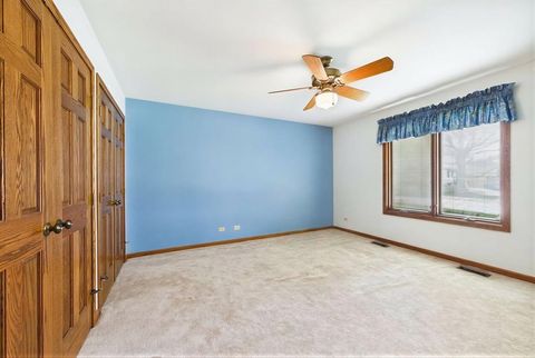 Tiny photo for 805 Furlong Drive, Libertyville, IL 60048 (MLS # 12589941)