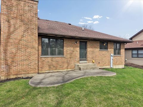 Tiny photo for 805 Furlong Drive, Libertyville, IL 60048 (MLS # 12589941)