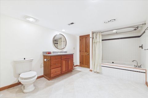 Tiny photo for 805 Furlong Drive, Libertyville, IL 60048 (MLS # 12589941)