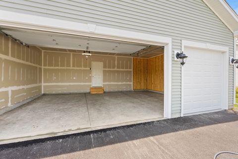 Tiny photo for 206 Cress Creek Trail, Poplar Grove, IL 61065 (MLS # 12445609)