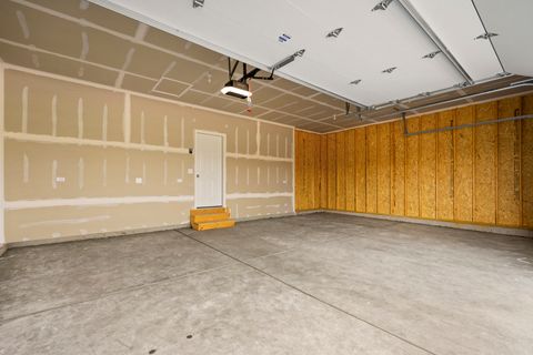 Tiny photo for 206 Cress Creek Trail, Poplar Grove, IL 61065 (MLS # 12445609)