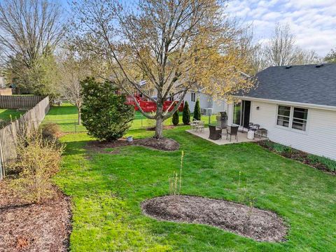 Tiny photo for 815 Carriage Drive, Algonquin, IL 60102 (MLS # 12621145)