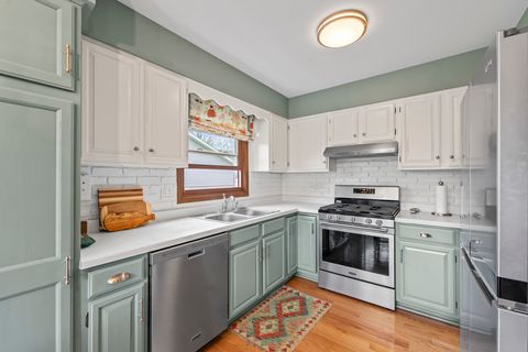 Tiny photo for 815 Carriage Drive, Algonquin, IL 60102 (MLS # 12621145)