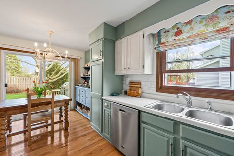 Tiny photo for 815 Carriage Drive, Algonquin, IL 60102 (MLS # 12621145)