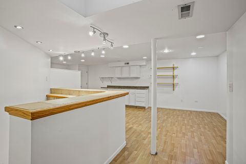 Tiny photo for 807 Fairmont Court, Des Plaines, IL 60018 (MLS # 12475701)