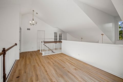 Tiny photo for 807 Fairmont Court, Des Plaines, IL 60018 (MLS # 12475701)