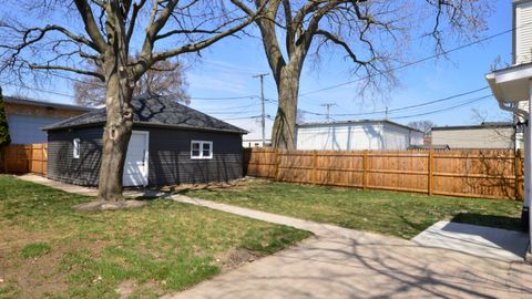 Tiny photo for 2118 Jackson Avenue, Evanston, IL 60201 (MLS # 12470030)