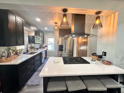 Tiny photo for 131 N KENDALL Street, Aurora, IL 60505 (MLS # 12499082)