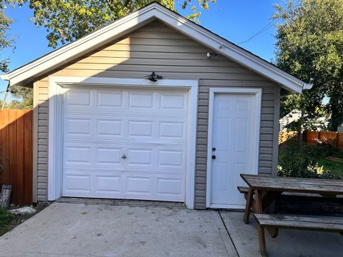 Tiny photo for 131 N KENDALL Street, Aurora, IL 60505 (MLS # 12499082)