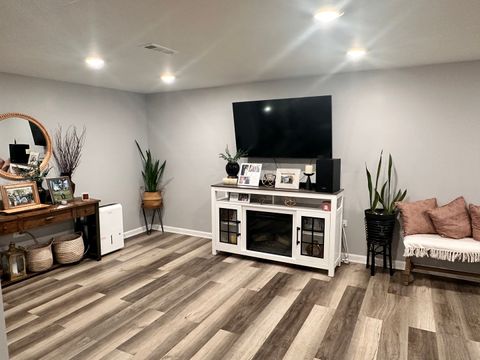 Tiny photo for 131 N KENDALL Street, Aurora, IL 60505 (MLS # 12499082)