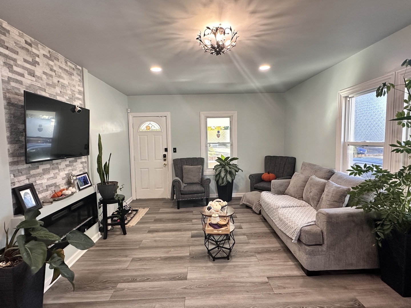 131 N KENDALL Street